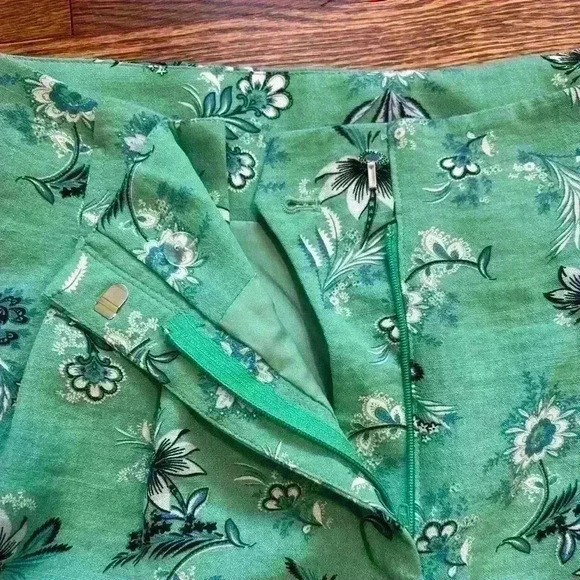 Ann Taylor Tailored High Waist Floral Print Pleated Dress Shorts Size 8 Green - Picture 6 of 11